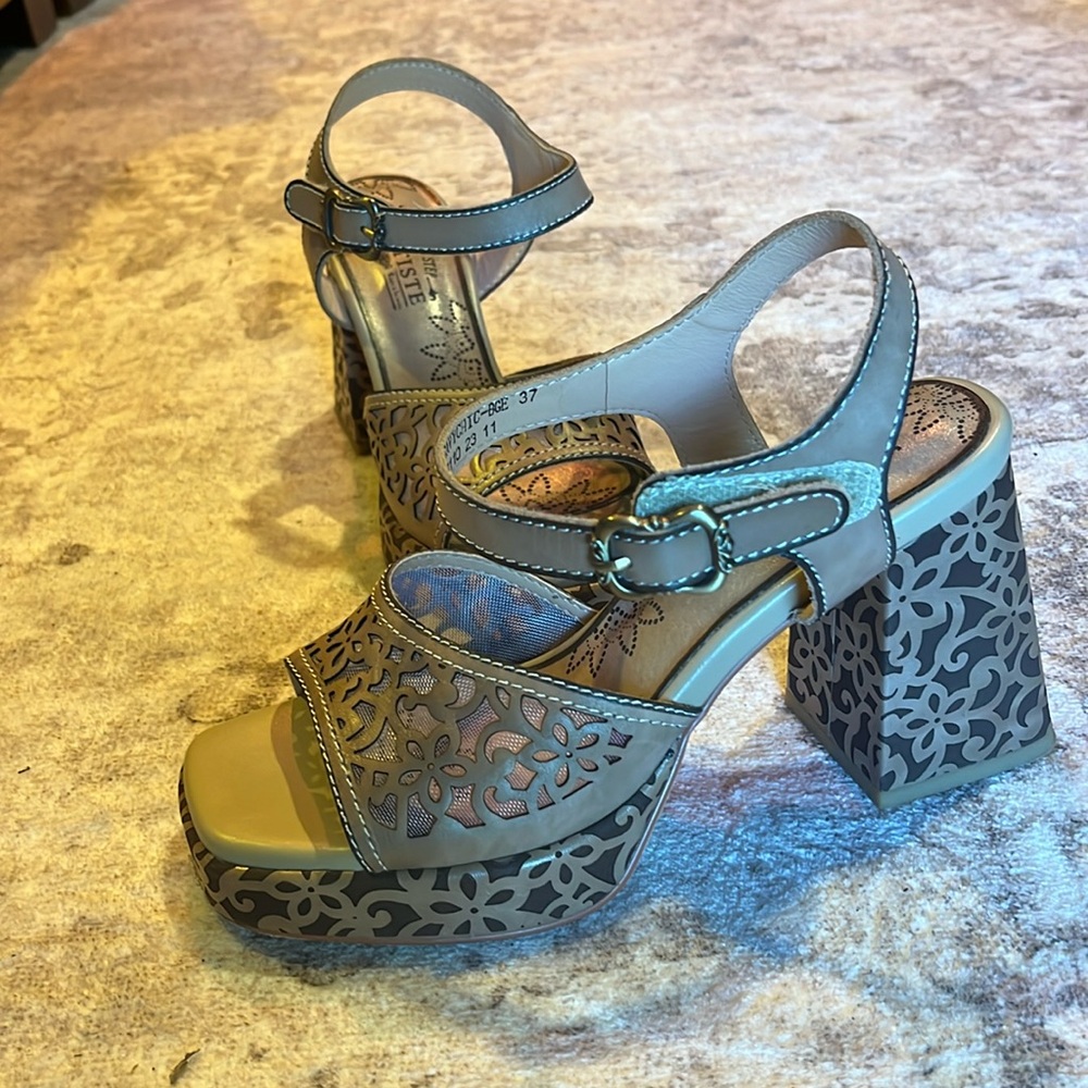 Spring step savy chic beige tan chunky heels